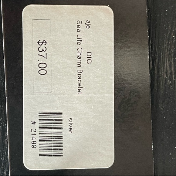 Sea Life Layered Charm Bracelet - Picture 7 of 8